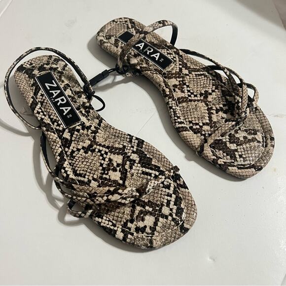 Zara Animal Print Flat Sandals Size 7.5 US - Picture 8 of 11